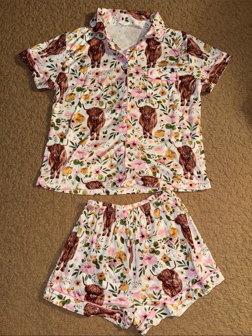 Womens Floral & Highland Cow Short Pajama Set